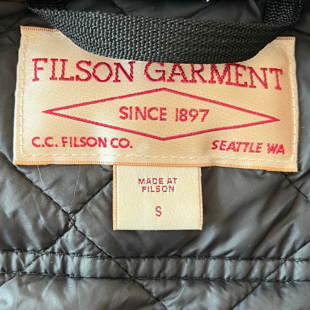 Filson Womens Quilted Insulated Field Shooting Vest Jacket Black - Picture 3 of 4